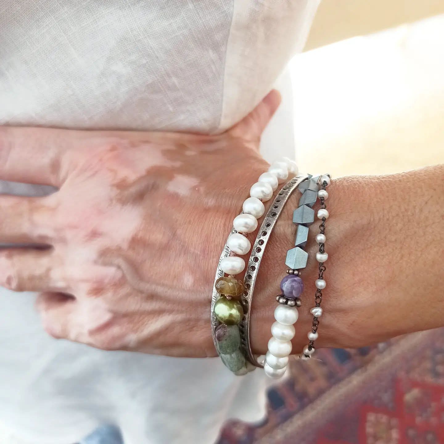 Βραχιόλι με Μαργαριτάρι, Αβεντουρίνη και Καρνεόλη