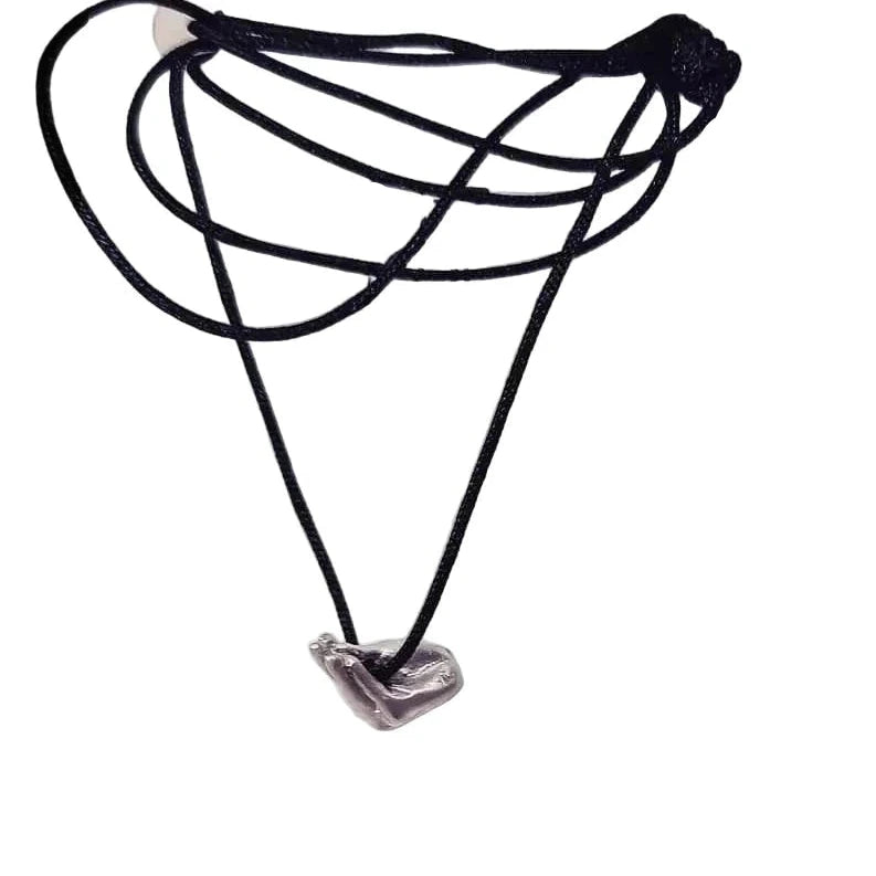 Ασημένιο γούρι με της χειρομορφή "καλό" στην Ελληνική Νοηματική Γλώσσα