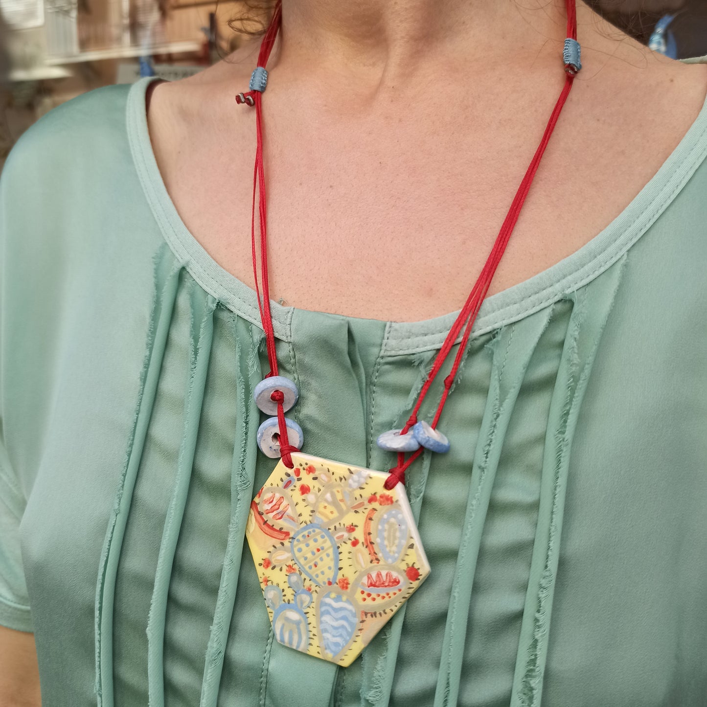 κερανικό πολύχρωμο εξάγωνο κολιέ