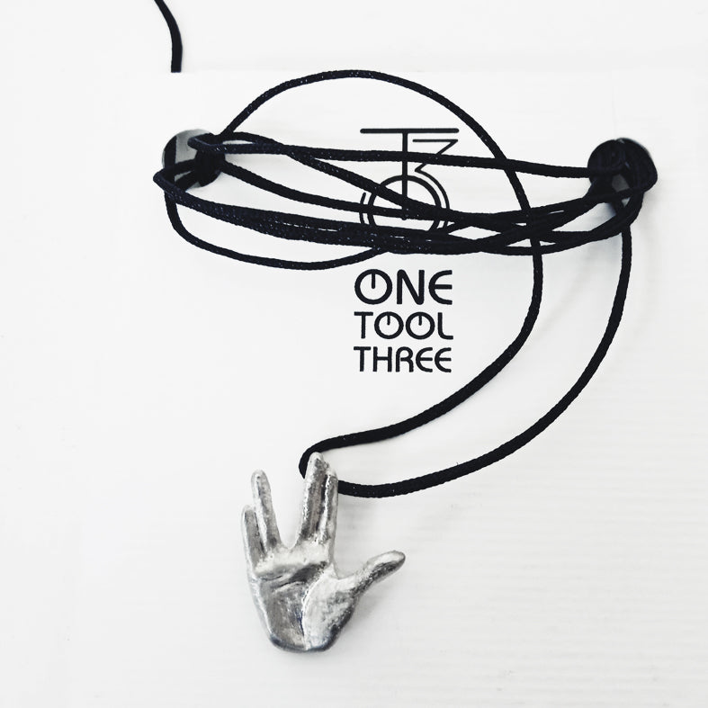 ασημένιο μενταγιόν Dr Spock