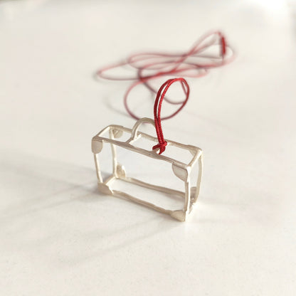 Επαργυρωμένο μενταγιόν βαλίτσα 3D από ορείχαλκο