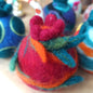 Ρόδι- Γούρι, από μαλλί merinos με την τεχνική felting