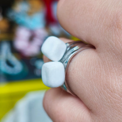 Δακτυλίδι από λευκή πορσελάνη